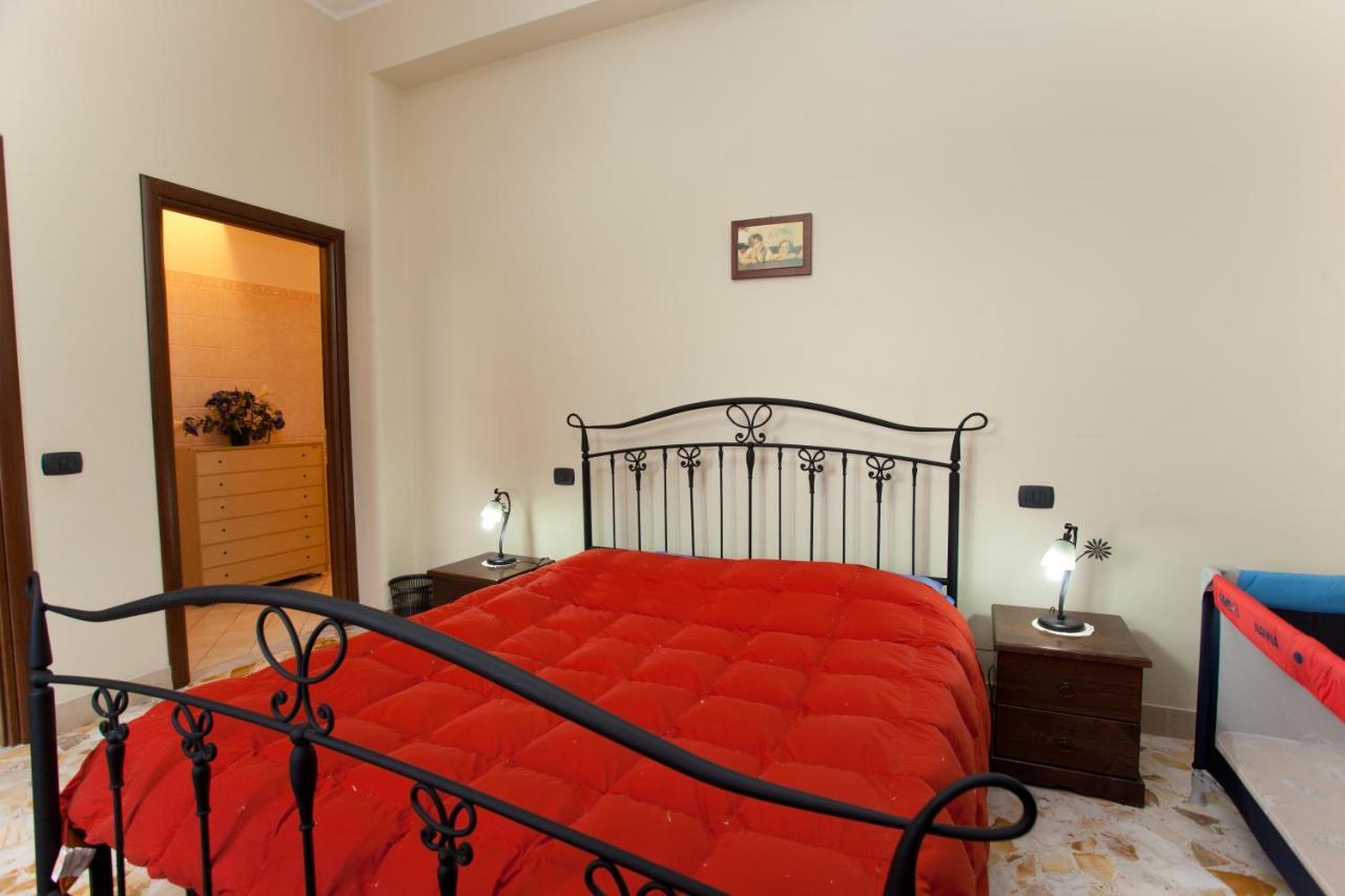 Le Grotte Bed & Breakfast Riposto Exterior photo