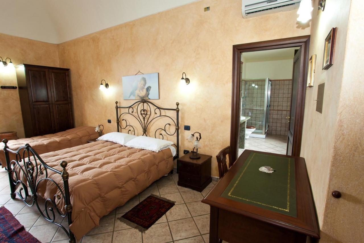 Le Grotte Bed & Breakfast Riposto Exterior photo