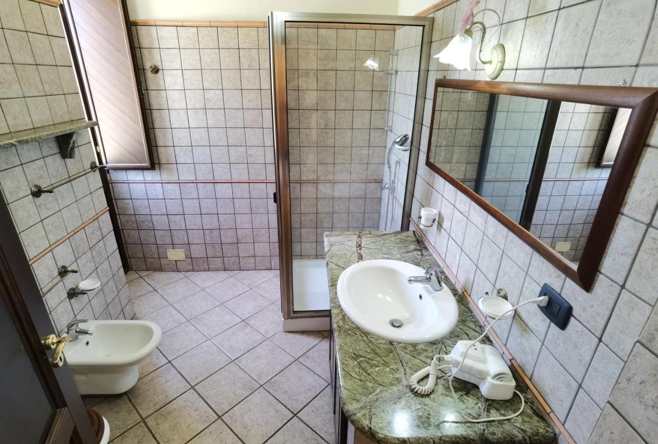 Le Grotte Bed & Breakfast Riposto Exterior photo
